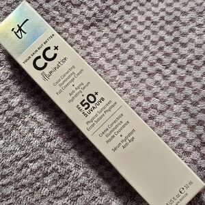 It Cosmetics CC cream - fair light